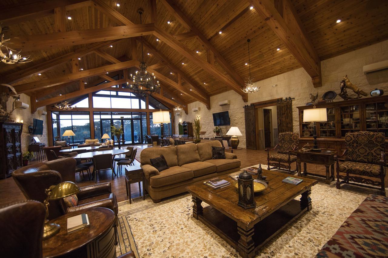Joshua Creek Ranch Hotel เบอร์นี ภายนอก รูปภาพ