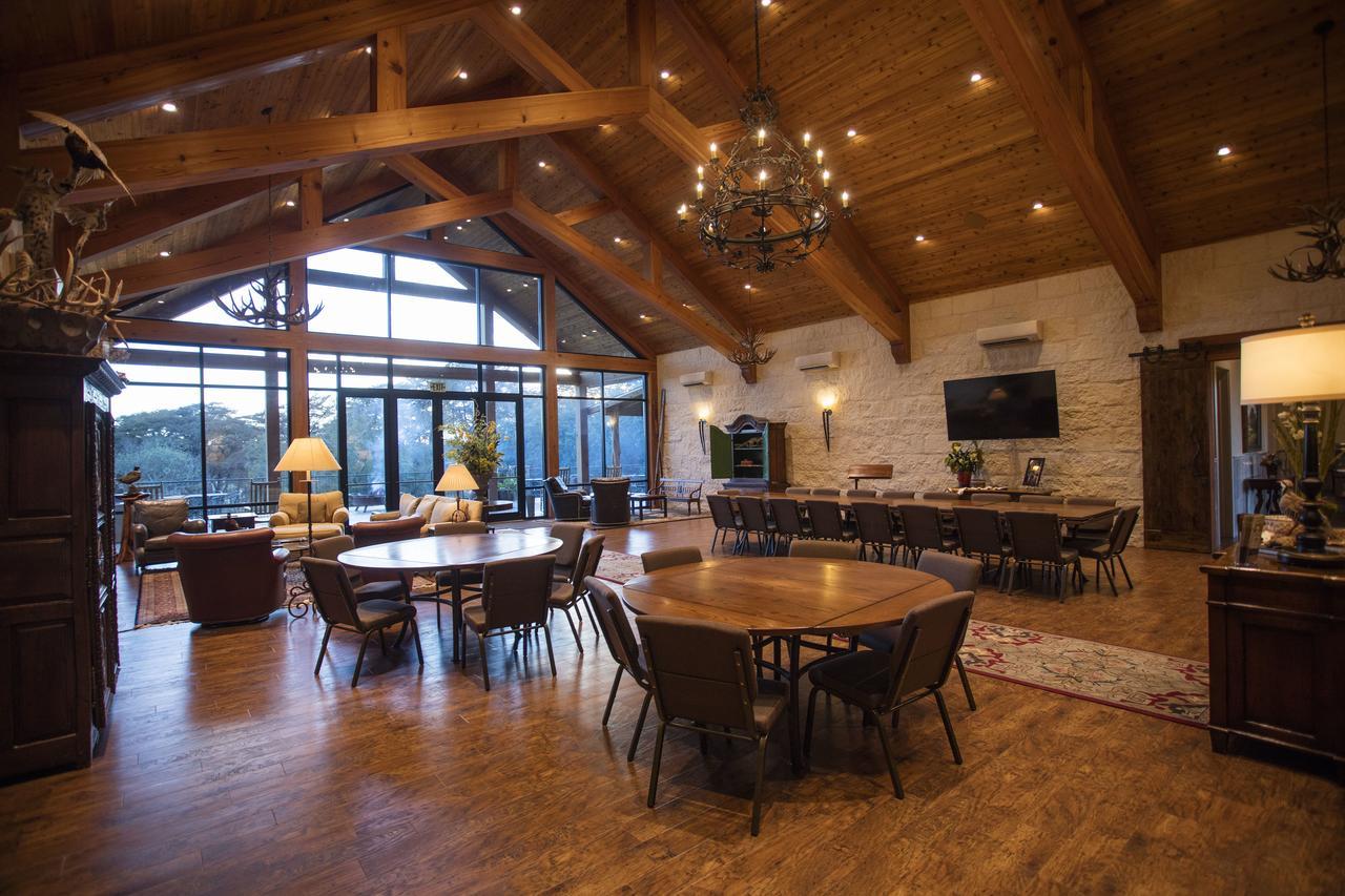 Joshua Creek Ranch Hotel เบอร์นี ภายนอก รูปภาพ