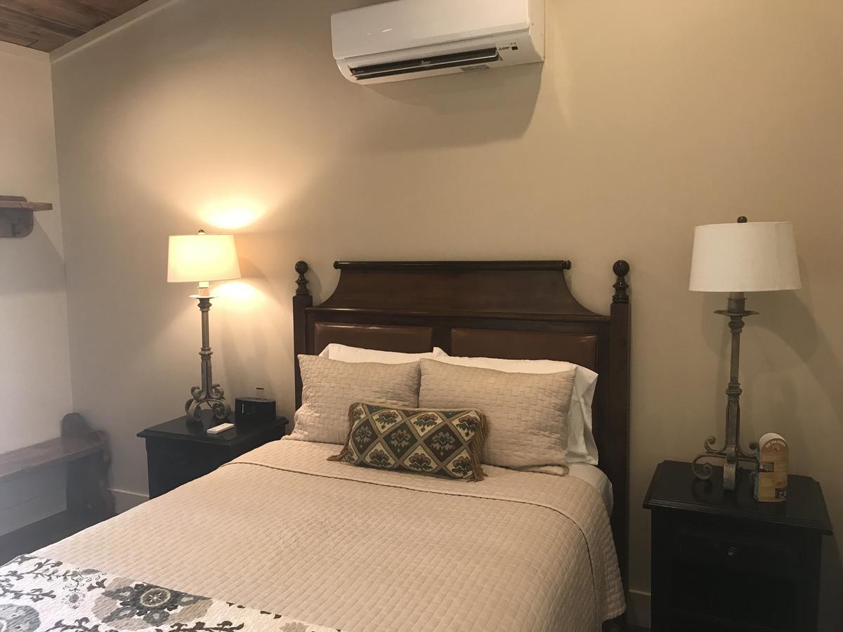 Joshua Creek Ranch Hotel เบอร์นี ภายนอก รูปภาพ